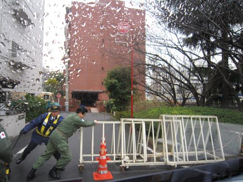 平成２３年２月２４日定例運動[領土問題・捕鯨について]