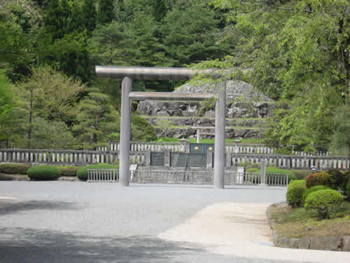 平成２２年４月２９日昭和の日、武蔵野御陵墓参