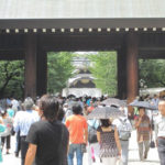 平成２２年終戦の日、靖國神社にて戦没者礼拝