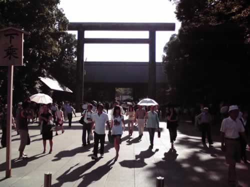 平成２１年８月１５日終戦の日、靖國神社にて戦没者礼拝 [東京]