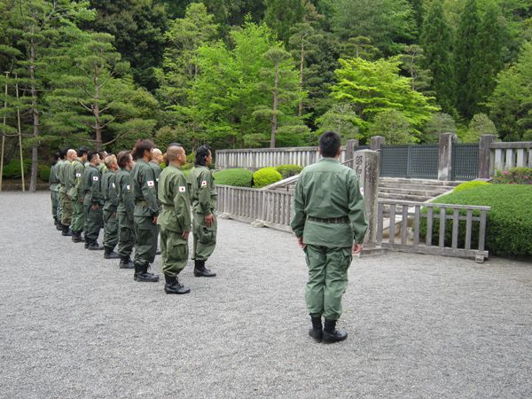 平成２５年４月２９日昭和の日、武蔵野御陵墓参