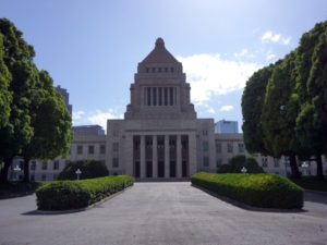 令和３年７月１８日コロナと経済問題の先に見るべきこと