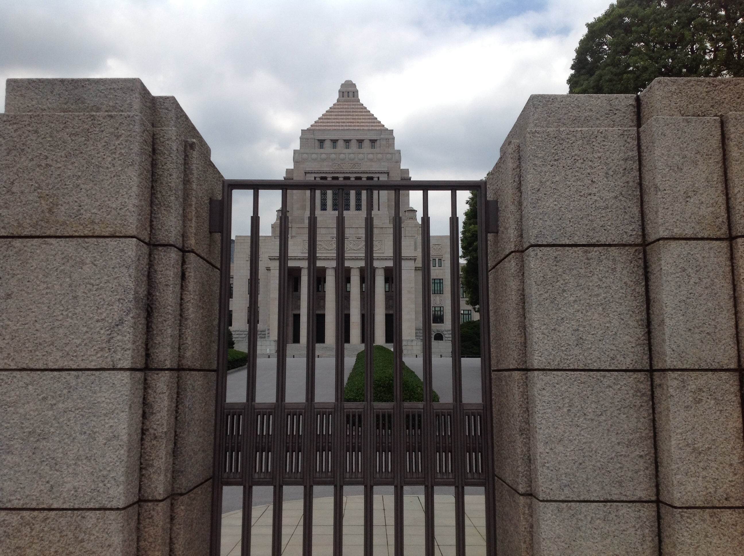令和8年8月9日領土問題・少子化・安全保障から考える日本の課題