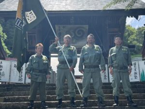 令和６年８月１５日終戦の日、國志天誅塾高山市内啓蒙活動・飛騨護国神社参拝