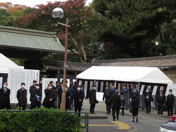 令和６年１１月２６日豊島岡墓地、葬場一般拝礼