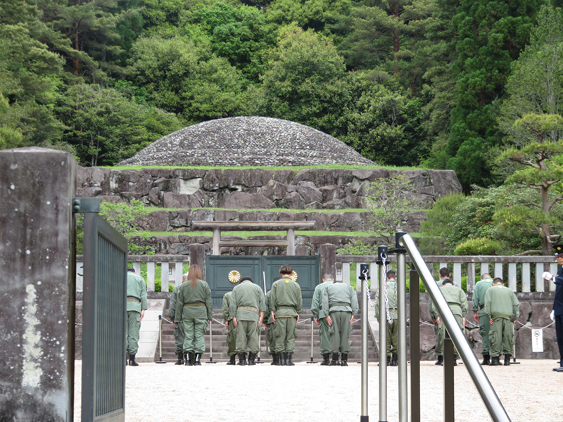 令和８年４月２９日昭和の日、武蔵野御陵墓参